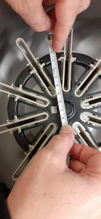 centrifuge radius.jpg